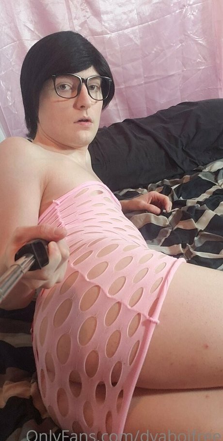 dvaboifree erotic actress gallery