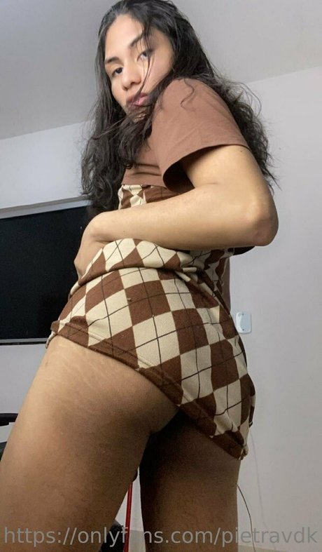 pietravdk model pretty pictures