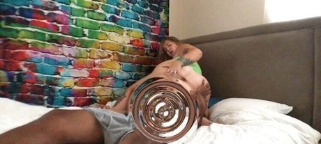 Corinasbooty hot pornstar galleries