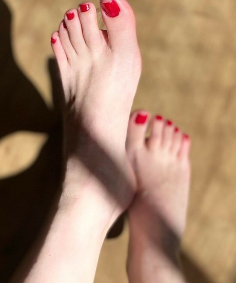 Isabela Fialho nude star archive