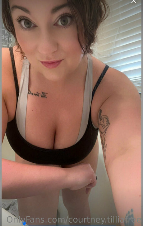 courtney tilliafree nude model photos