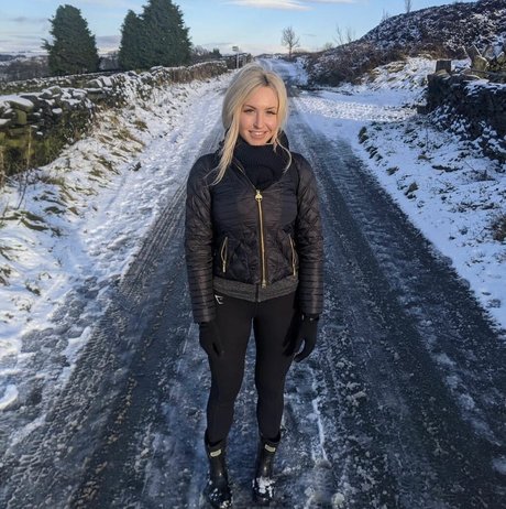 Emma Louise Jones free actress photos