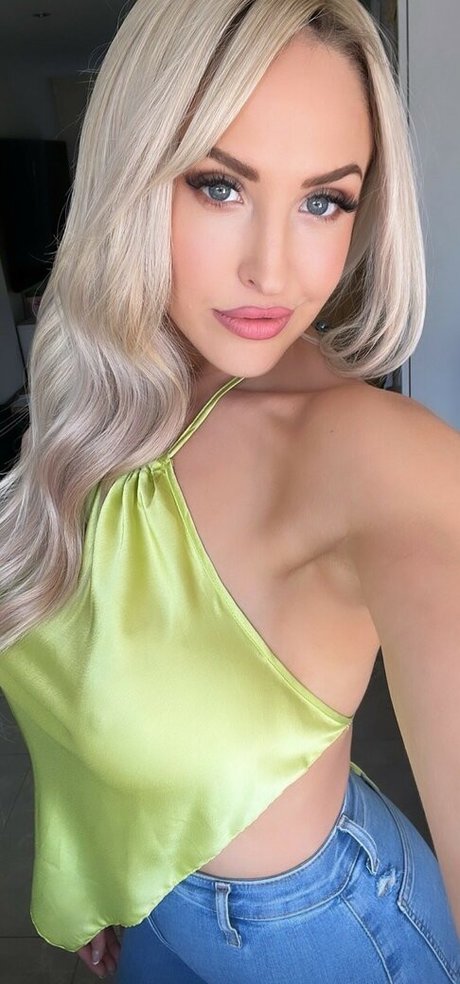 Emma Louise Jones nice pornstar pictures