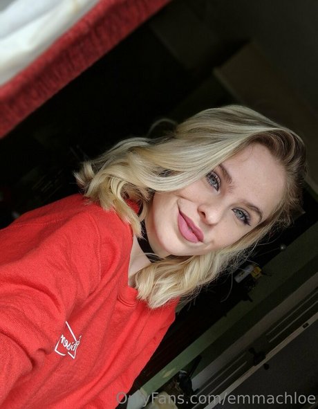 emmachloee sex model photos