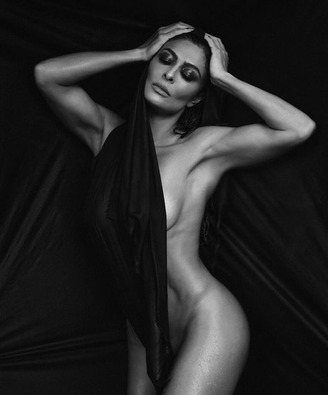 Juliana Paes hd pornstar pics