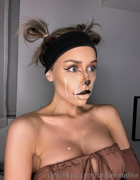 busty teen onlyfans hot nude image