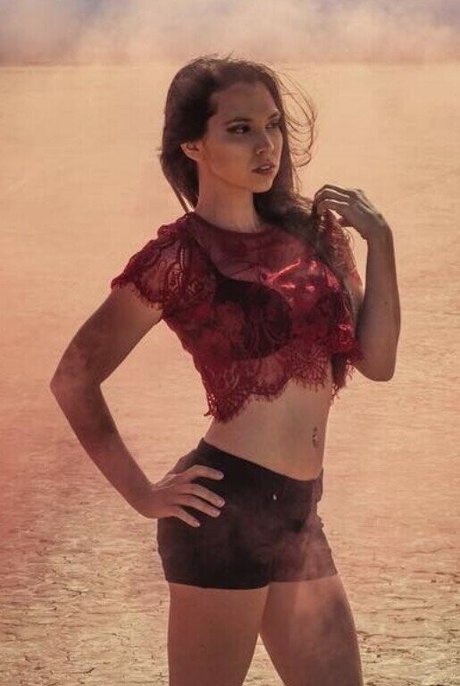 Makenna Gott model perfect picture