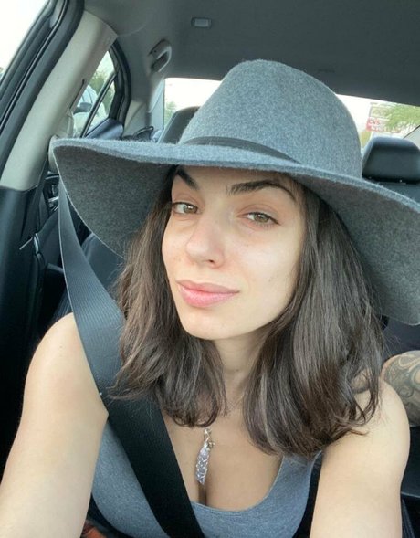 darciedolcexxx nudes pornstar pic