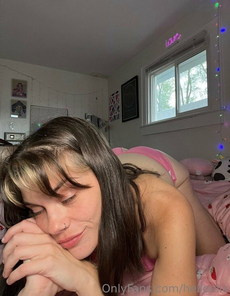 helloella model sex images