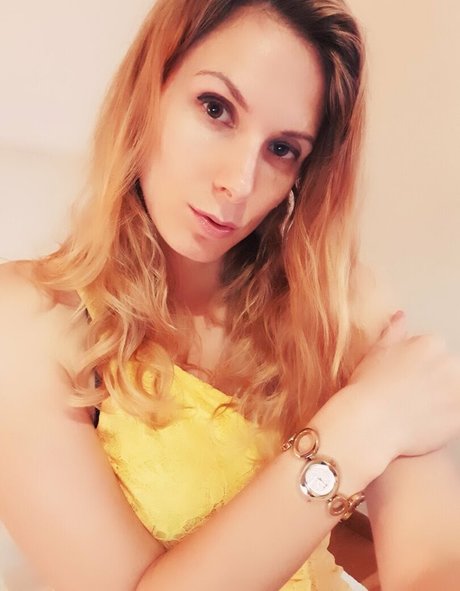 girlfriend onlyfans exclusive archive