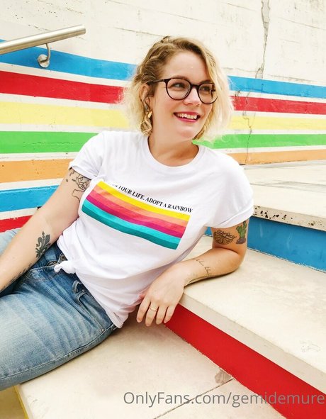 gemidemure adult model image