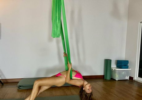 tarina pretty pretty star images