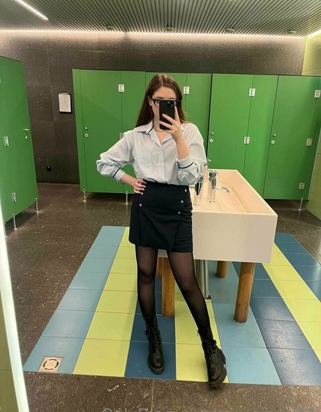 pregnant xxx onlyfans naked pic