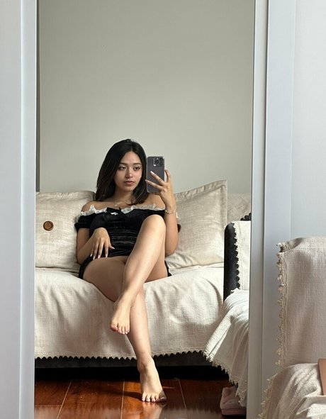 blonde yoga onlyfans nudes picture