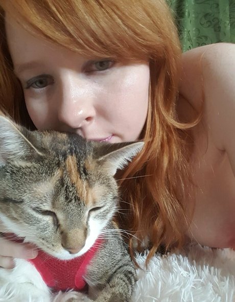 sqregina naked actress galleries