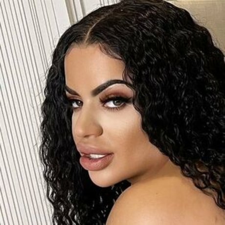 lissaaires perfect pornstar galleries