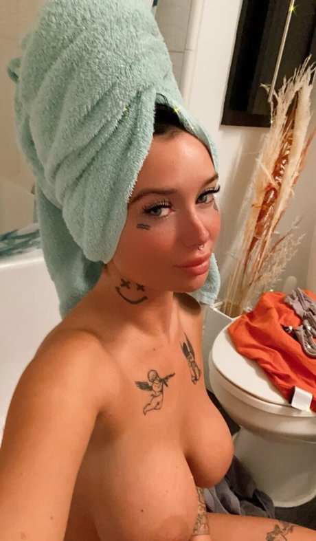 jazvip erotic actress photos