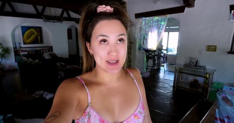 LaurDIY model sex images