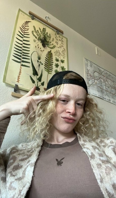 allie0t top model pic