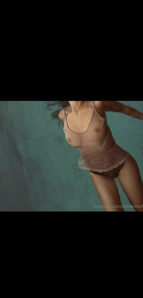 LottieLion pornographic model picture