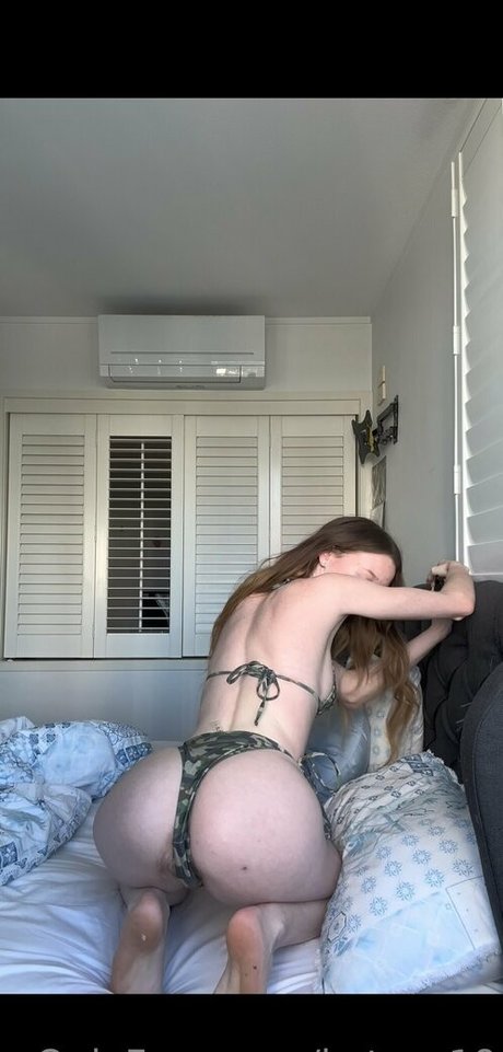 katey 19 Quick model image