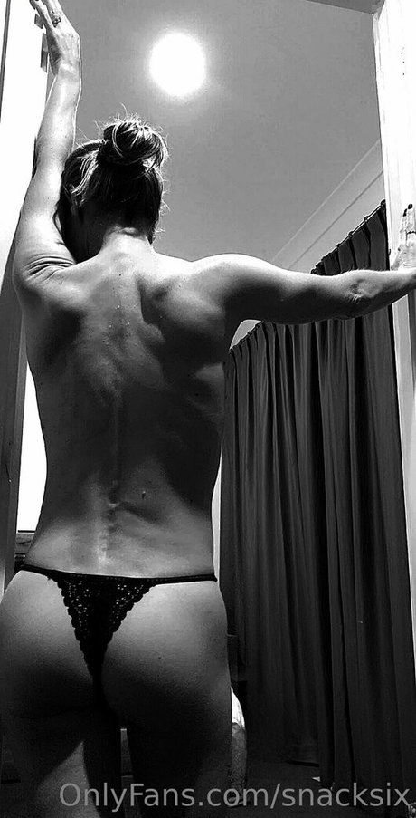 big tits cougar onlyfans hot sex photo