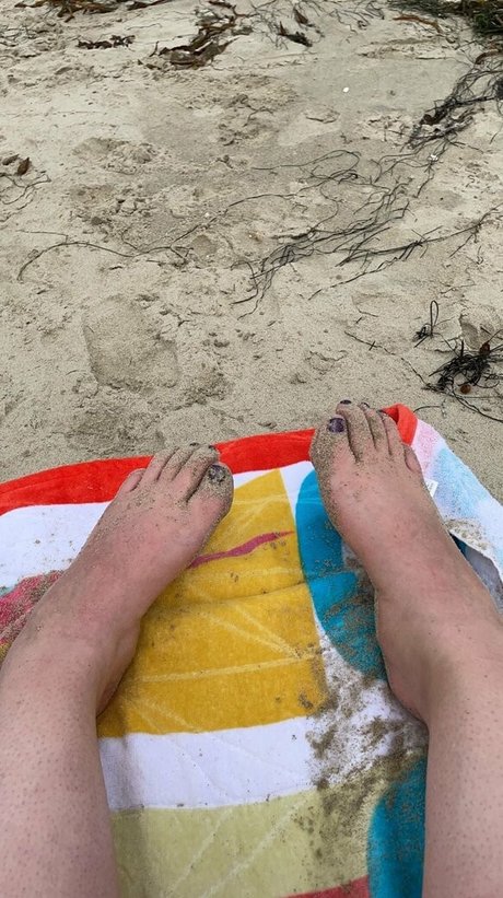 fakenips sexy pornstar img