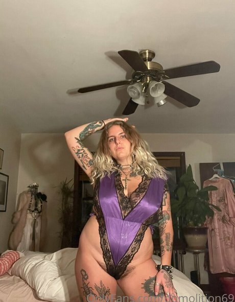 domolition666 naked actress picture