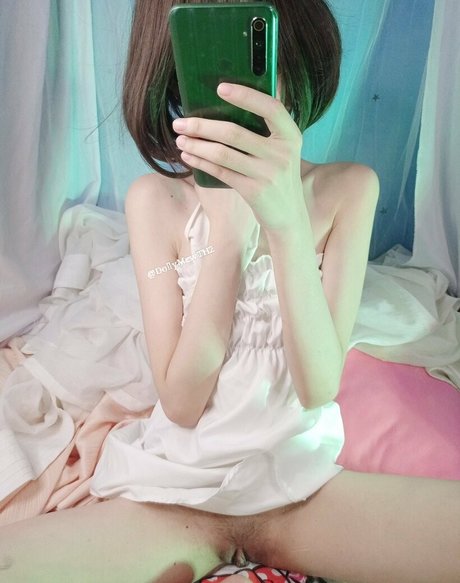 DollyMewTH sexy actress pictures