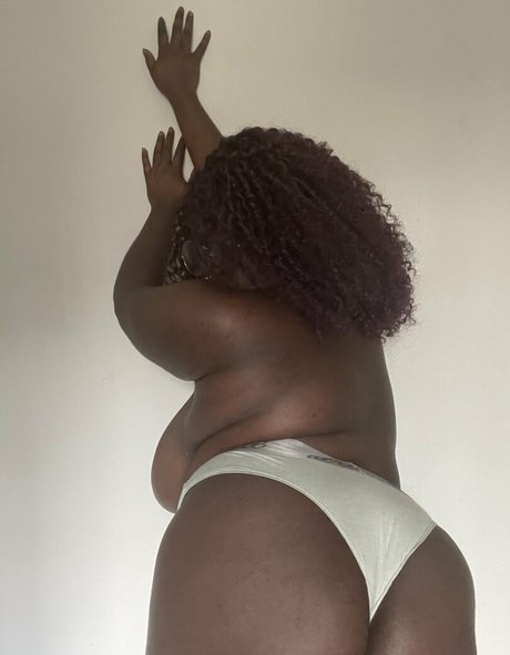 Strifequeeneris model photo