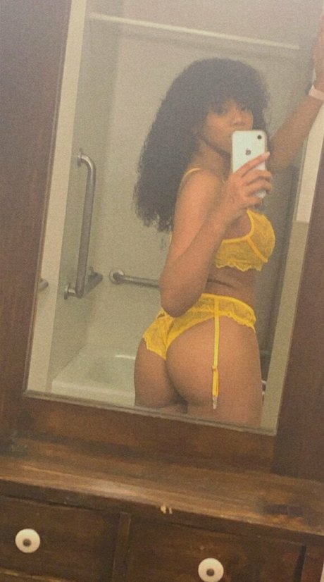 tornjordans hd actress pic