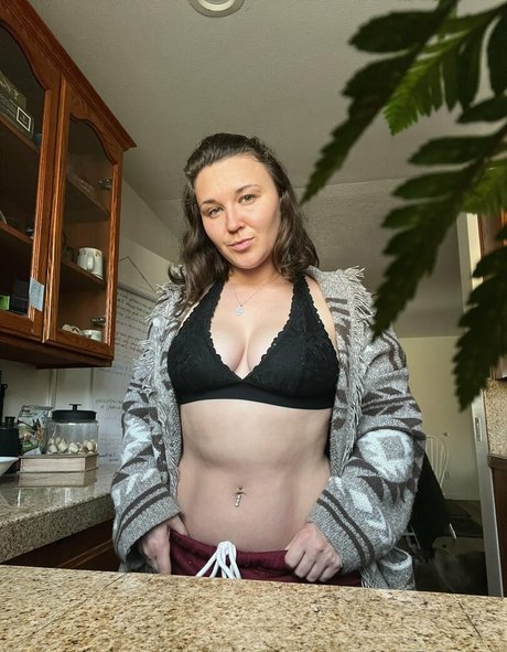 courtneylynnfree erotic actress pictures