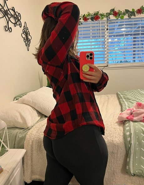 courtneylynnfree naked star images