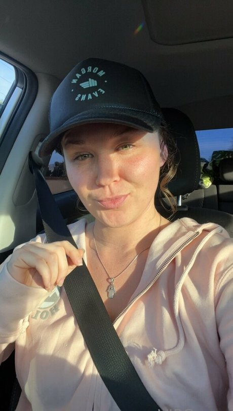 courtneylynnfree model erotic picture