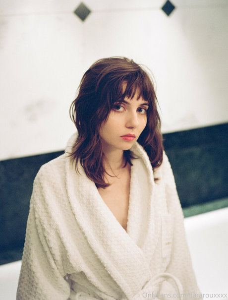 liararouxxxx high quality pornstar galleries