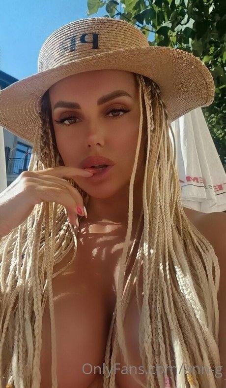 Ann G high quality actress photo