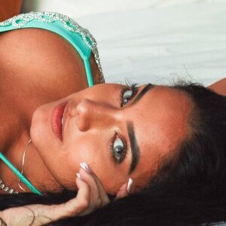 Ya Malb actress pics