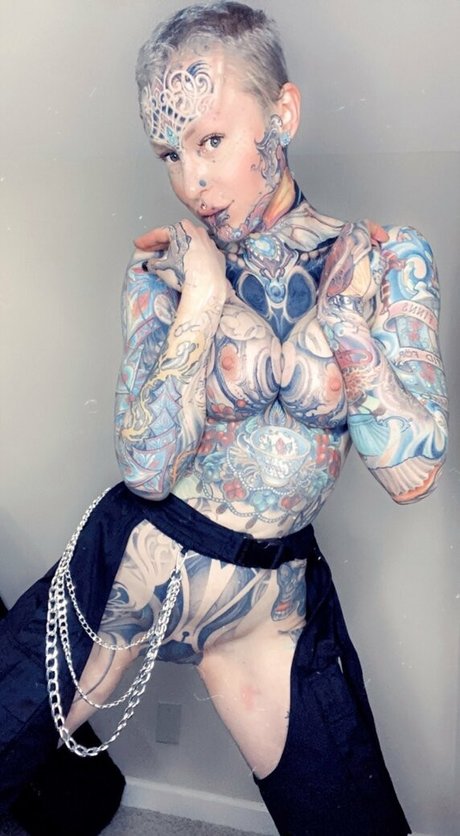 cignosuicide pornstar beautiful pics