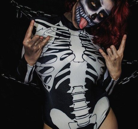 Joanne Rose free model image