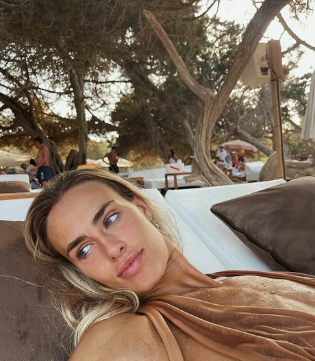 Meeryo7 pornstar exclusive photo