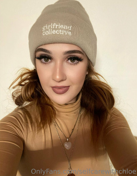 selfcarewithchloe exclusive actress pics
