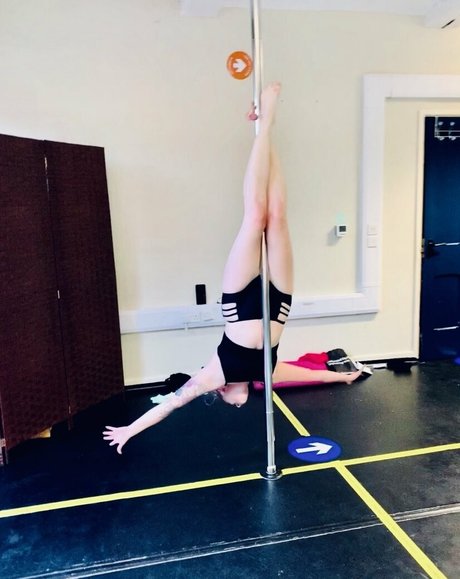 Femmefataleairsoft pornstar sexy photos