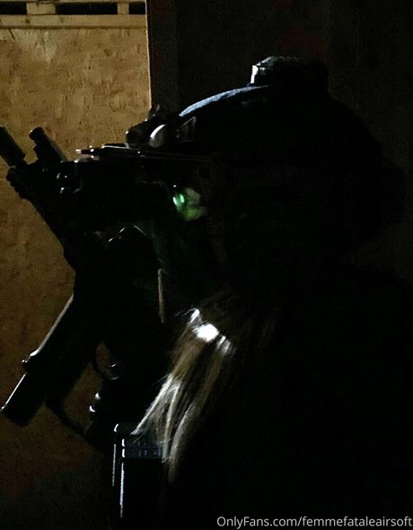 Femmefataleairsoft hot model pics