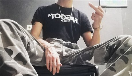 BarebackFaggot xxx pornstar galleries