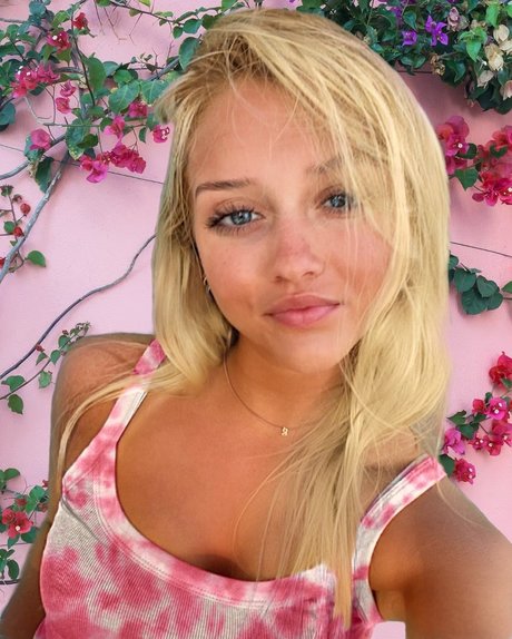 Barbie Claire s piggies_ nude star pictures