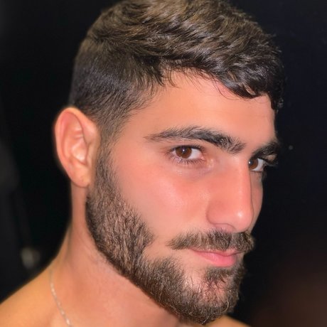 Biceps King_ nice actress picture