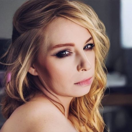 Mia alexandra Love top actress image