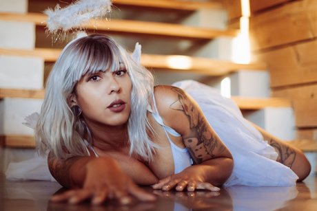 Miiyyuu model free galleries