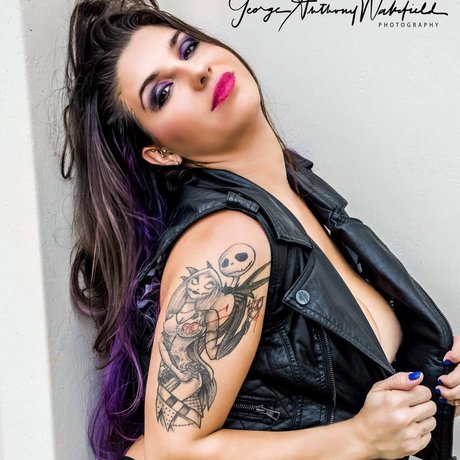 Mia Annabella model hot photos