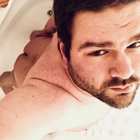 Andrew H_ model pornographic pic